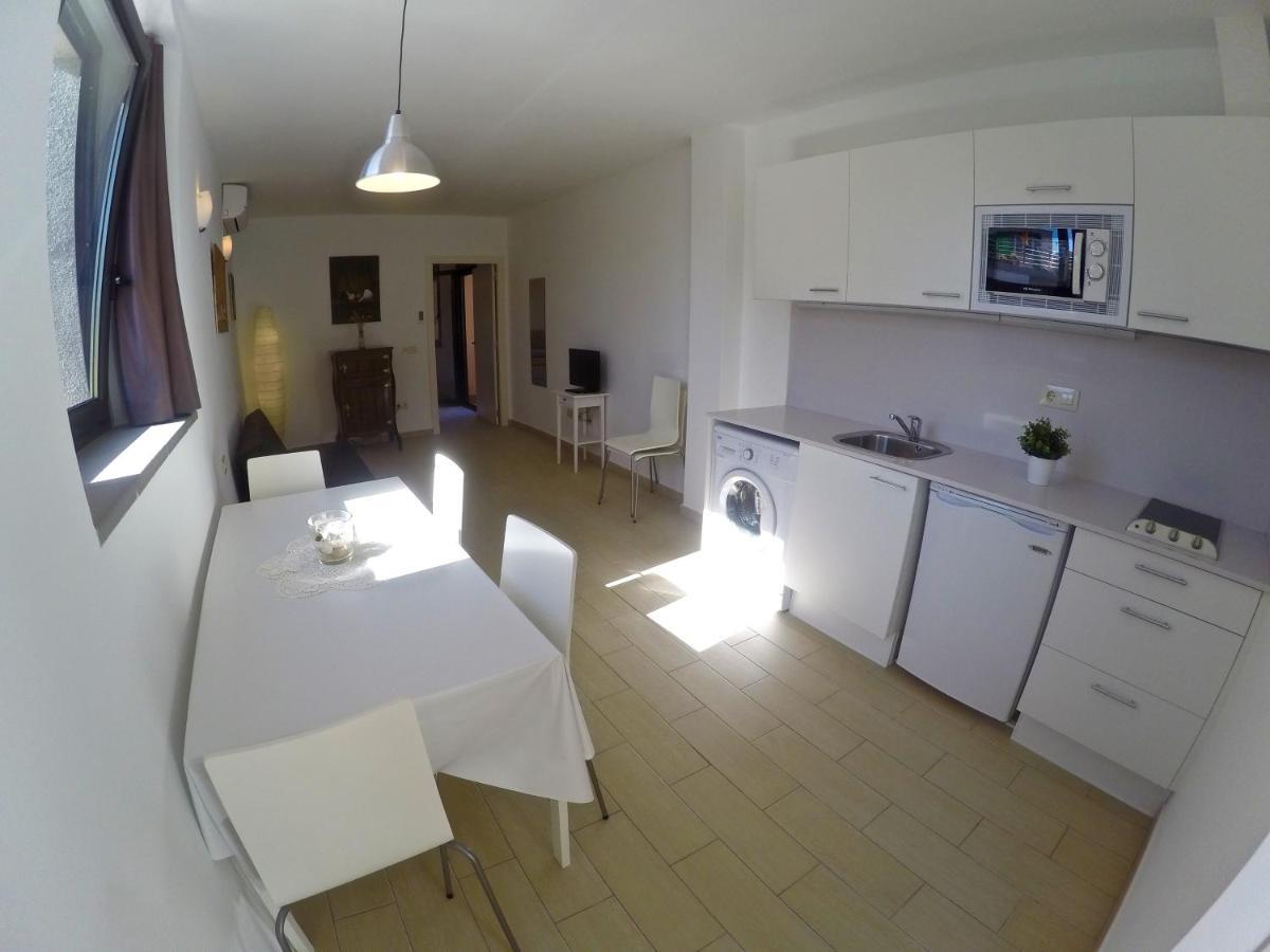 Apartaments Fonda Comerc Torroella de Montgrí Exterior foto